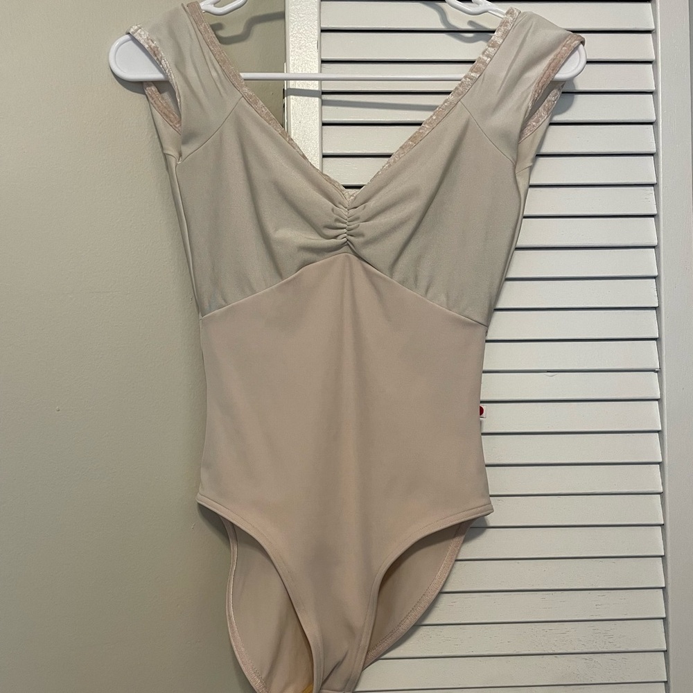 Yumiko Leotard